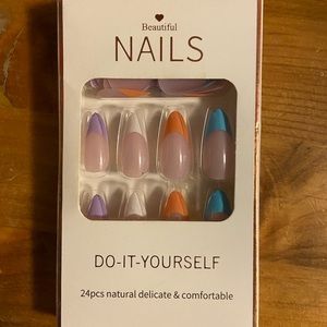 At home beautiful nails set